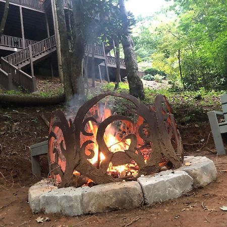 Cozy Creekfront Family Cabin-Pet Friendly -Gamerm-Hot Tub Hiawassee Buitenkant foto