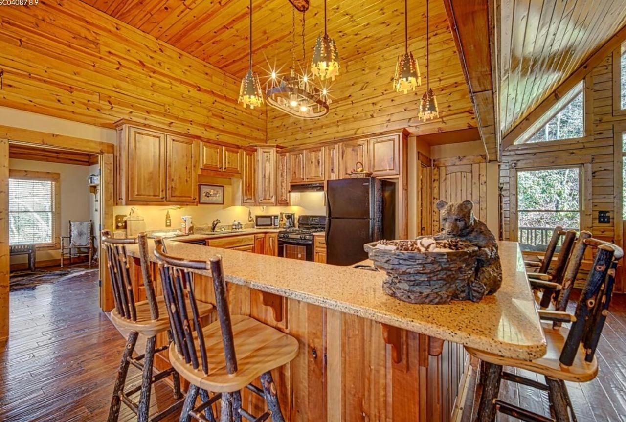 Cozy Creekfront Family Cabin-Pet Friendly -Gamerm-Hot Tub Hiawassee Buitenkant foto