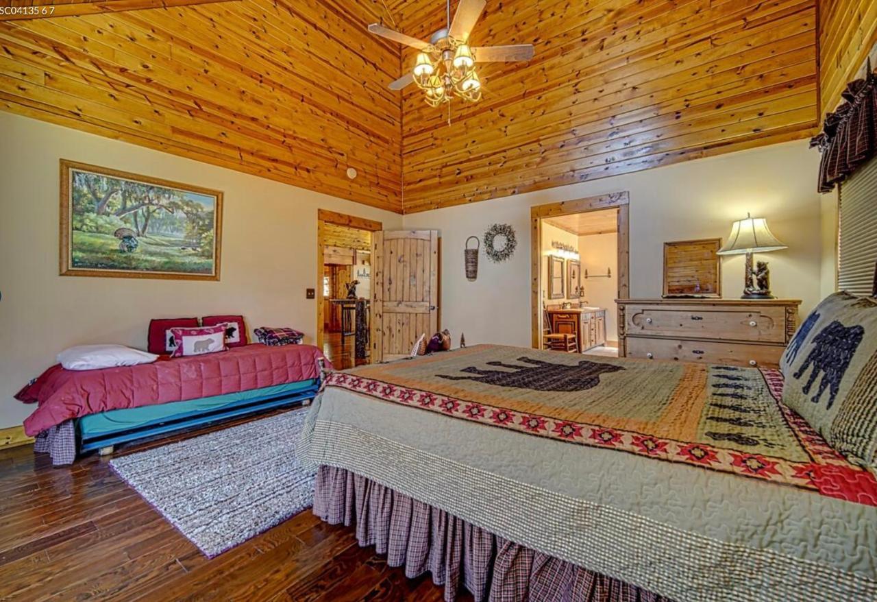 Cozy Creekfront Family Cabin-Pet Friendly -Gamerm-Hot Tub Hiawassee Buitenkant foto