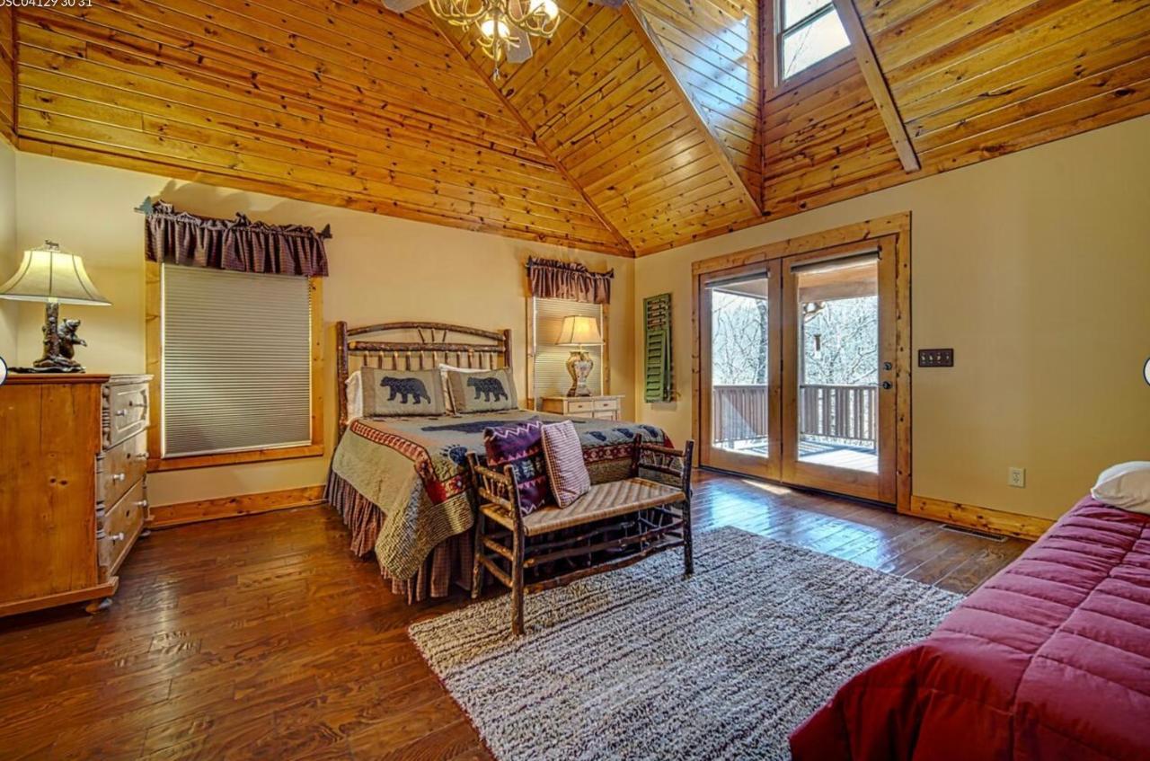 Cozy Creekfront Family Cabin-Pet Friendly -Gamerm-Hot Tub Hiawassee Buitenkant foto