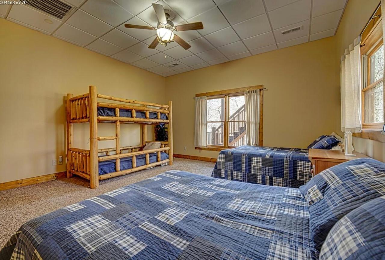 Cozy Creekfront Family Cabin-Pet Friendly -Gamerm-Hot Tub Hiawassee Buitenkant foto